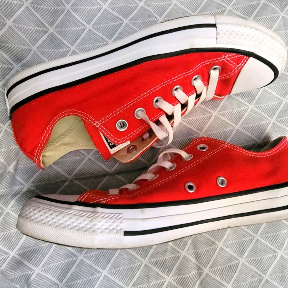 Red Converse